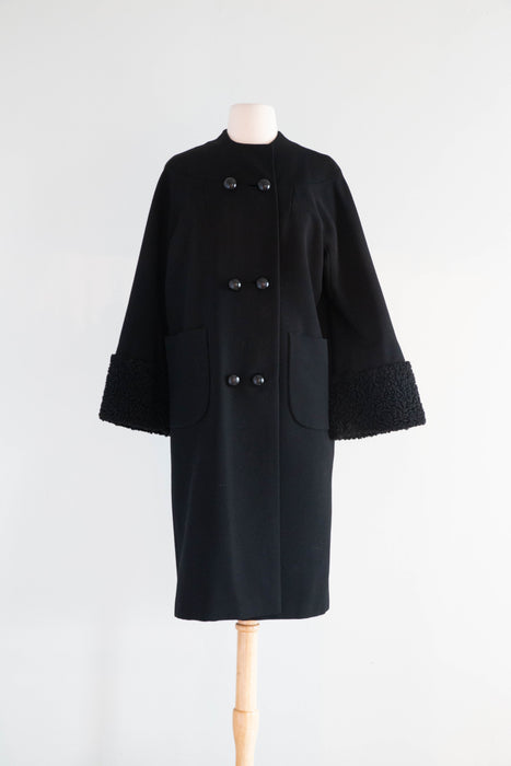 Elegant 1960's Black Wool Balenciaga Influenced Cocoon Coat With Fur Trim / M