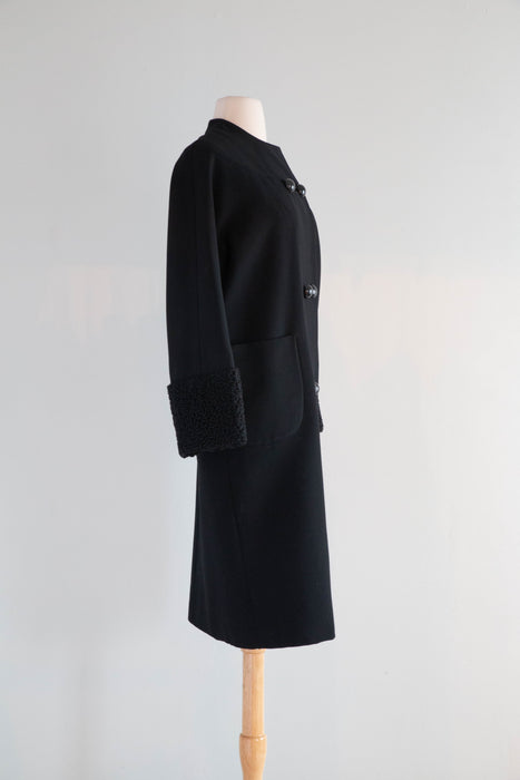 Elegant 1960's Black Wool Balenciaga Influenced Cocoon Coat With Fur Trim / M