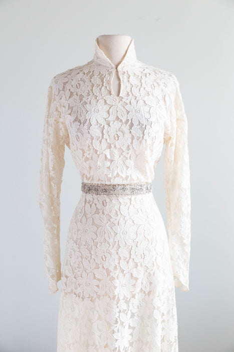 Elegant 1930's Ivory Lace Wedding Gown With Long Sleeves & Short Train / ML
