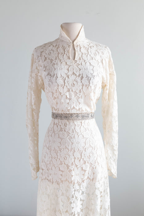Elegant 1930's Ivory Lace Wedding Gown With Long Sleeves & Short Train / ML