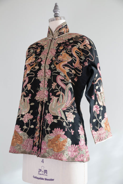 Stunning 1930's Chinese Embroidered Silk Wedding Jacket / XS