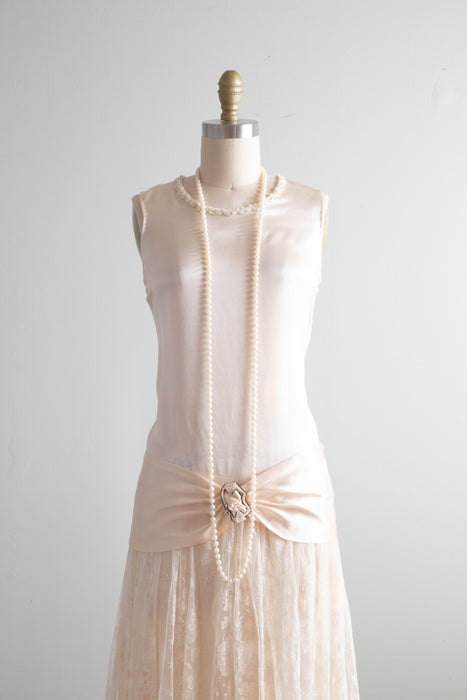 Exquisite 1920's French Chantilly Lace & Silk Wedding Dress / XS