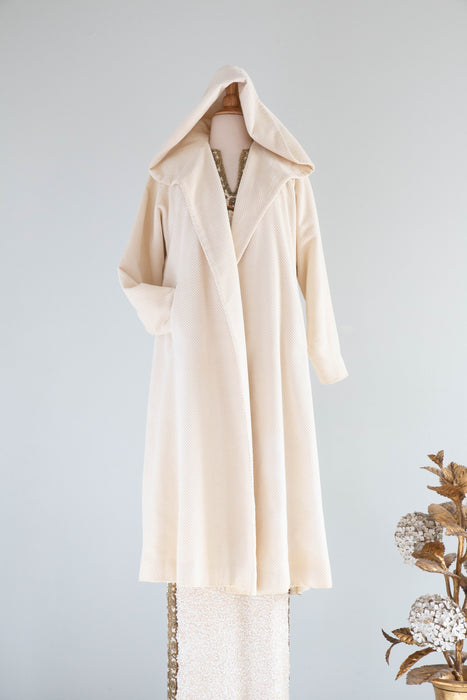 Glamorous 1950's Ivory Velvet Hooded Evening Coat / M