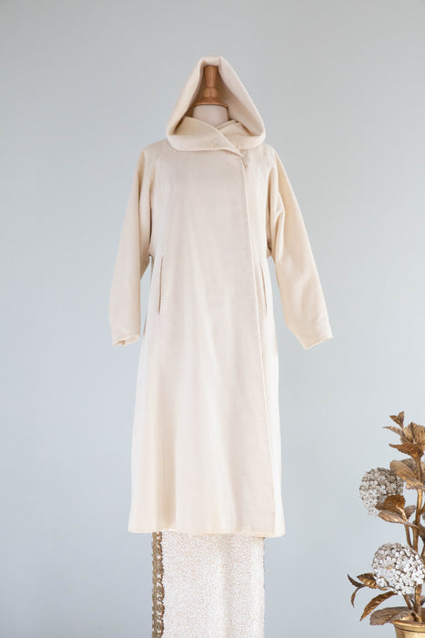 Glamorous 1950's Ivory Velvet Hooded Evening Coat / M