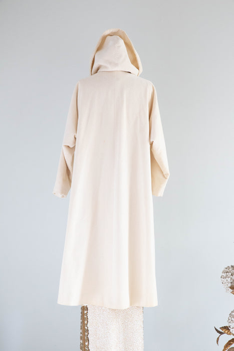 Glamorous 1950's Ivory Velvet Hooded Evening Coat / M