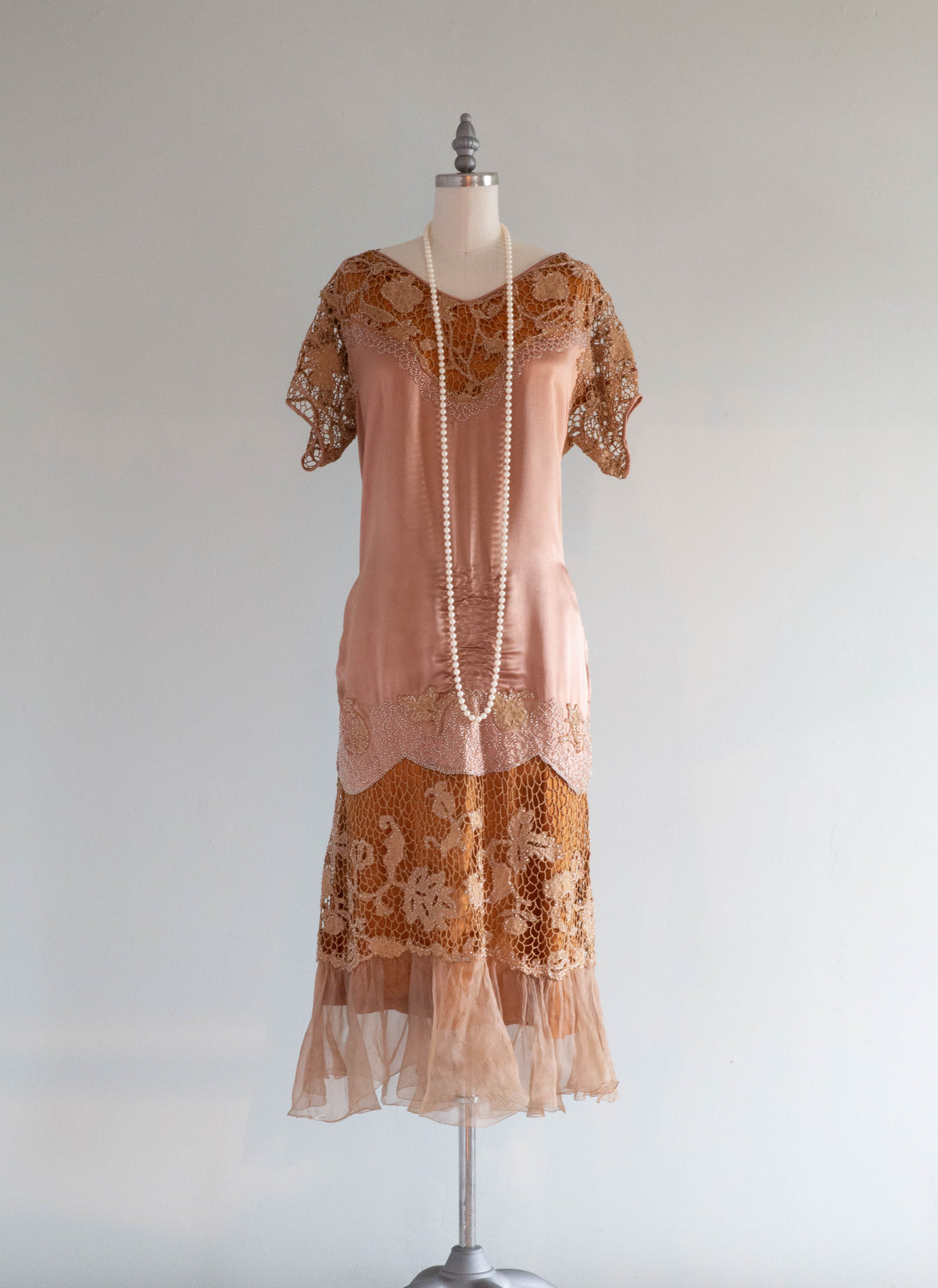 Rare 1920's Flapper Dress In Cocoa Rose & Cinnamon Silk / Medium