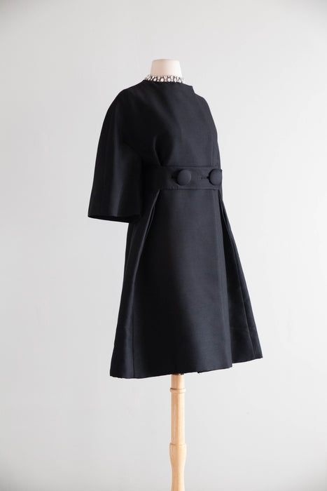 Sublime 1960's Sculptural Silk Evening Coat With Hot Pink Lining From Joseph Magnin / SM