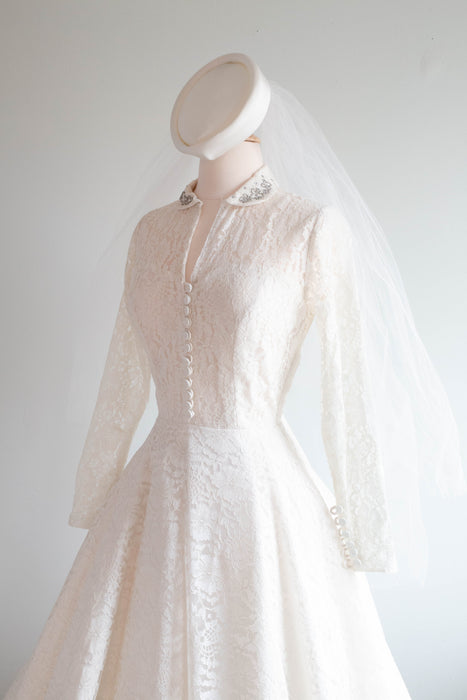 Timeless 1950's Chantilly Lace Tea Length Wedding Dress Peter Pan Collar / Small