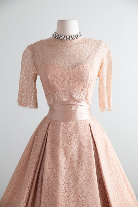 Stunning 1950's Carlye Blush Lace Party Dress With Full Skirt & Big Bow / SM