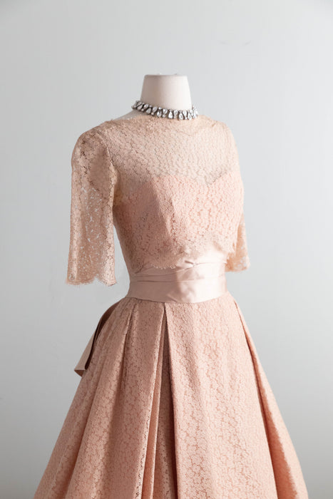 Stunning 1950's Carlye Blush Lace Party Dress With Full Skirt & Big Bow / SM