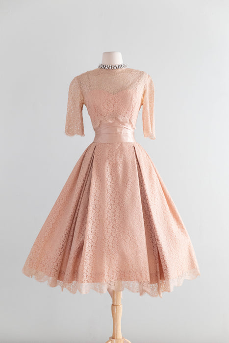 Stunning 1950's Carlye Blush Lace Party Dress With Full Skirt & Big Bow / SM