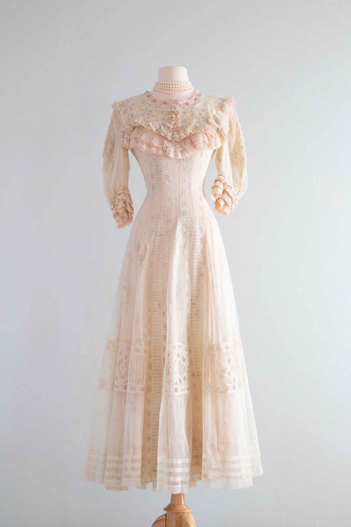 Beautiful 1900's Edwardian Net Lace & Pink Floral Wedding Tea Gown