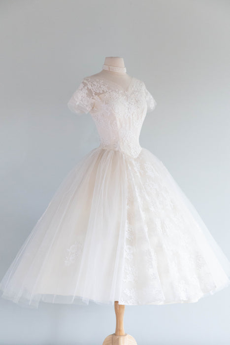 Classic 1950's Tea Length Wedding Dress in Ivory Chantilly Lace & Tulle / Small