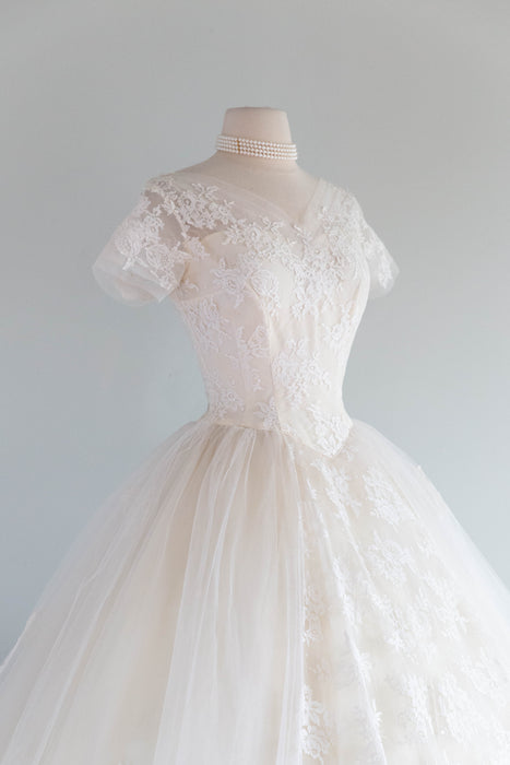 Classic 1950's Tea Length Wedding Dress in Ivory Chantilly Lace & Tulle / Small