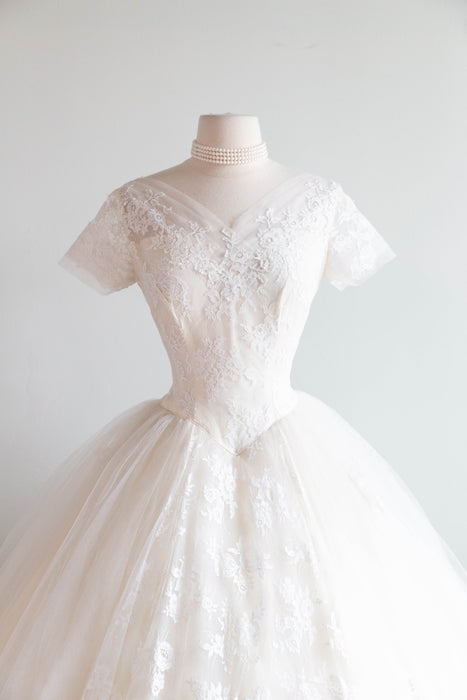 Classic 1950's Tea Length Wedding Dress in Ivory Chantilly Lace & Tulle / Small
