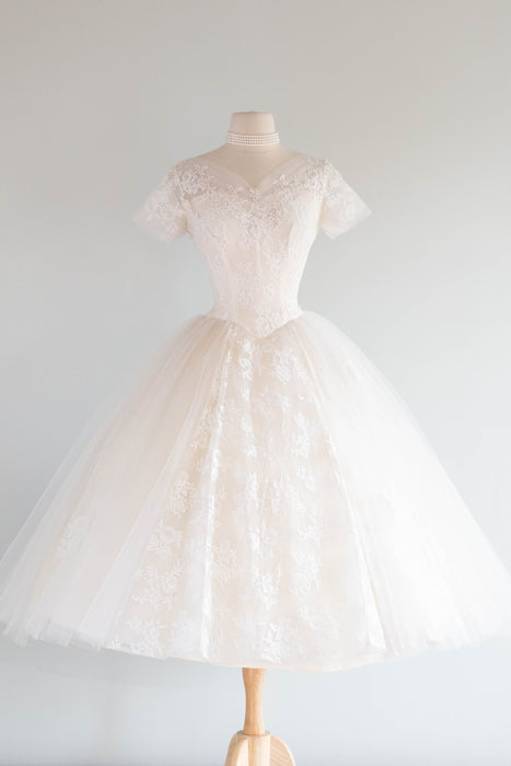 Classic 1950's Tea Length Wedding Dress in Ivory Chantilly Lace & Tulle / Small