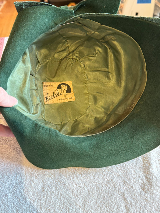 Rare 1920's Harbelé Original, Hollywood Evergreen Fine-Woven Straw and Felt Cloche