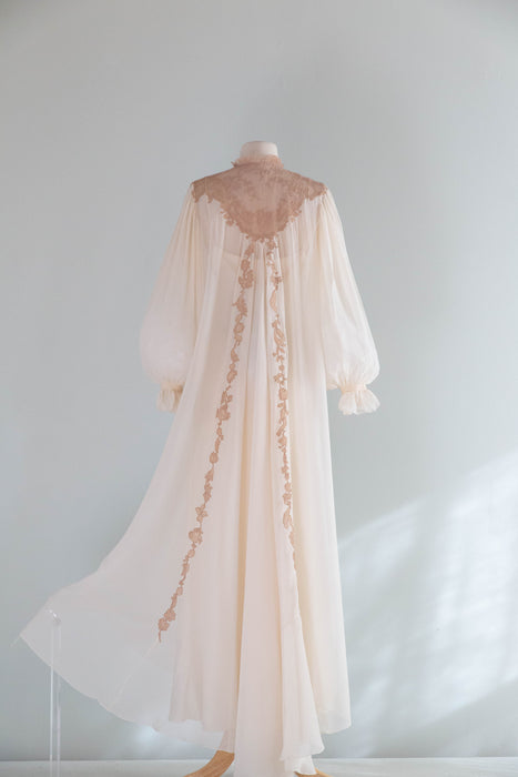 Rare Circa 1950 Juel Park Ivory Silk Chiffon Peignoir With French Lace Insets & Train / SM