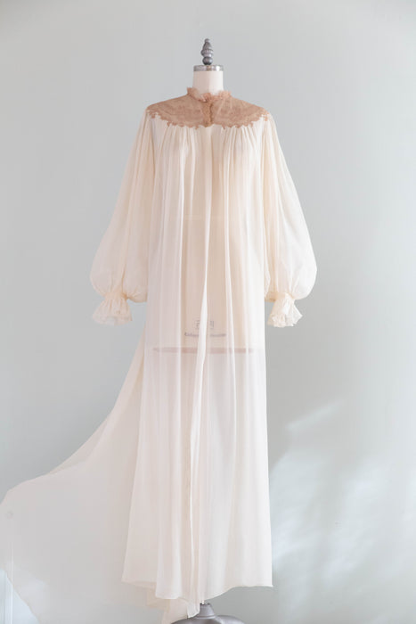 Rare Circa 1950 Juel Park Ivory Silk Chiffon Peignoir With French Lace Insets & Train / SM