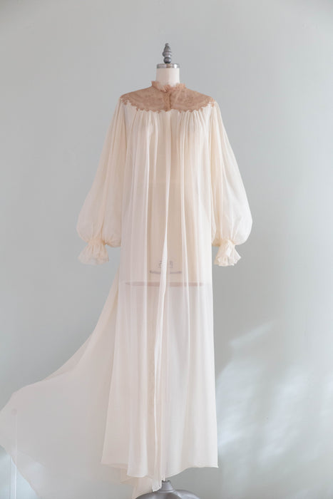 Rare Circa 1950 Juel Park Ivory Silk Chiffon Peignoir With French Lace Insets & Train / SM
