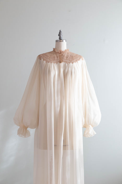 Rare Circa 1950 Juel Park Ivory Silk Chiffon Peignoir With French Lace Insets & Train / SM