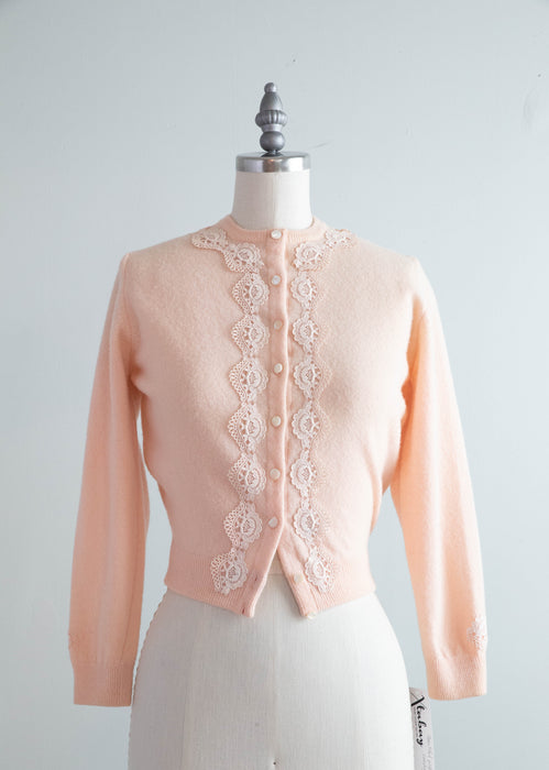 Pretty Baby Soft 1950's Lambswool Cardigan With Lace Applique / XS