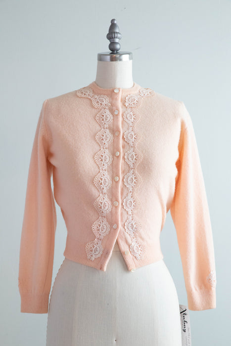 Pretty Baby Soft 1950's Lambswool Cardigan With Lace Applique / XS