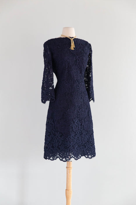 Elegant Vintage Oscar de La Renta Navy Blue Guipure Lace Cocktail Dress  / L