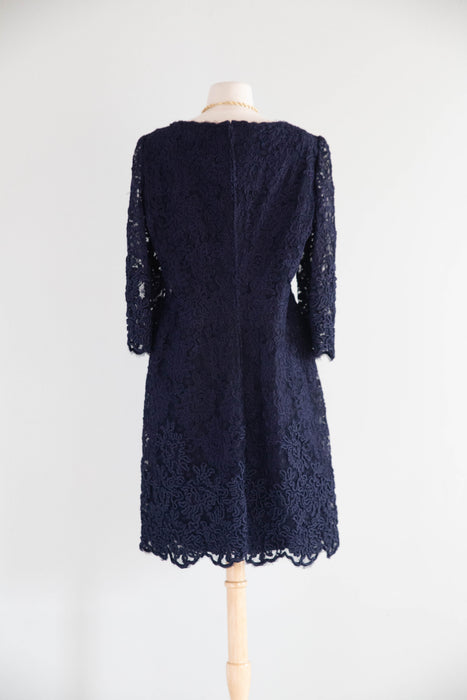 Elegant Vintage Oscar de La Renta Navy Blue Guipure Lace Cocktail Dress  / L