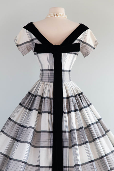 Iconic 1950's Suzy Perette "New Look" Era Plaid Party Dress With Velvet Trim / M