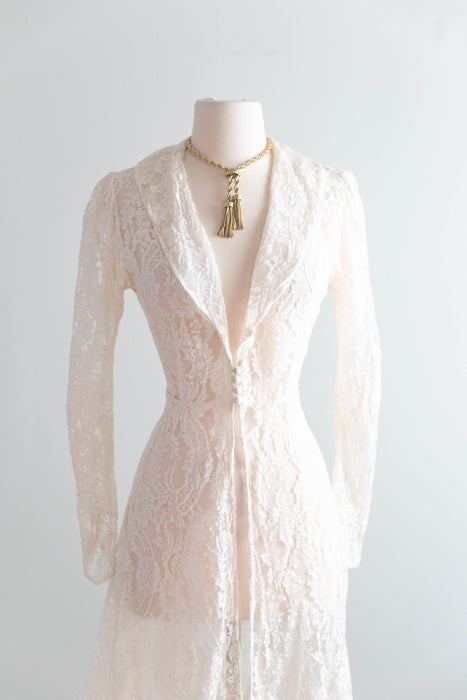 Elegant 1930's Ivory Lace Wedding Coat With Long Train / S