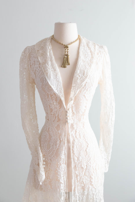 Elegant 1930's Ivory Lace Wedding Coat With Long Train / S