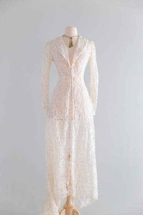 Elegant 1930's Ivory Lace Wedding Coat With Long Train / S
