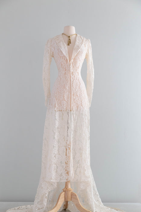 Elegant 1930's Ivory Lace Wedding Coat With Long Train / S