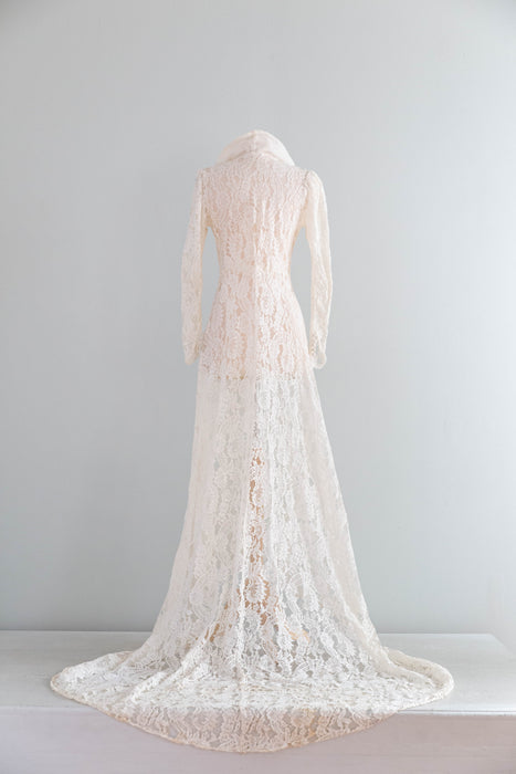 Elegant 1930's Ivory Lace Wedding Coat With Long Train / S