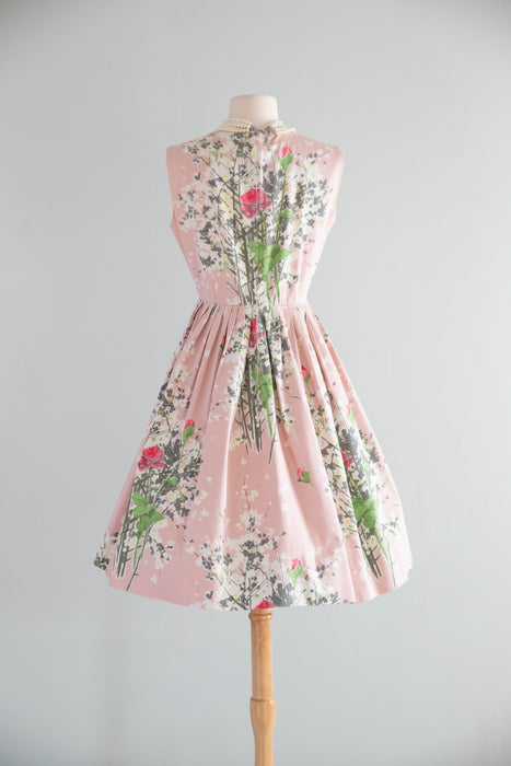 Painterly Floral Garden Party Dress in Polished Cotton From the Early 1960’s / M