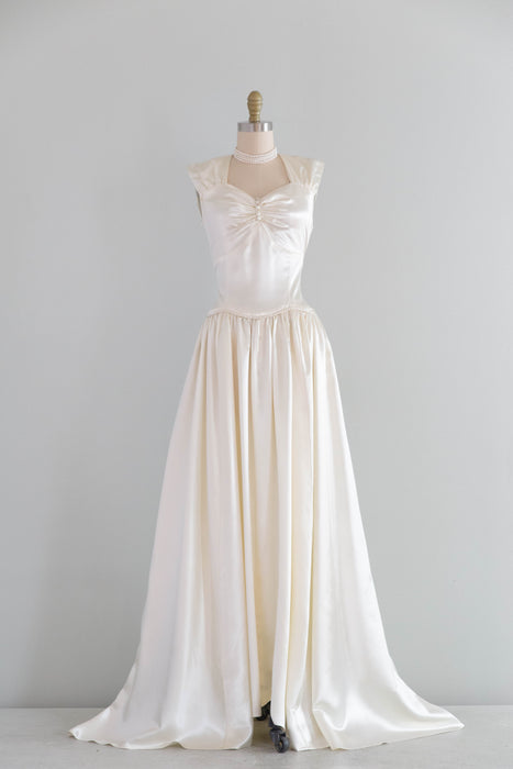Luminous 1940's Slipper Satin Ivory Wedding Gown With Chapel Train / XS
