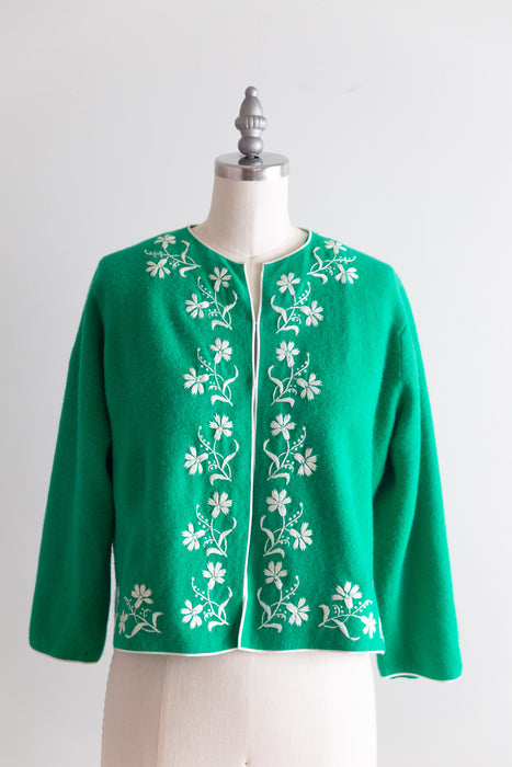 Gorgeous 1960's Kelly Green Hand Embroidered Lambswool Cardigan From Razooks / M