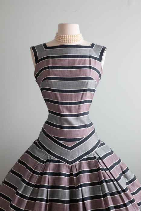 Splendid 1950's Cotton Striped Party Dress With Bow / SM