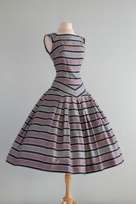 Splendid 1950's Cotton Striped Party Dress With Bow / SM