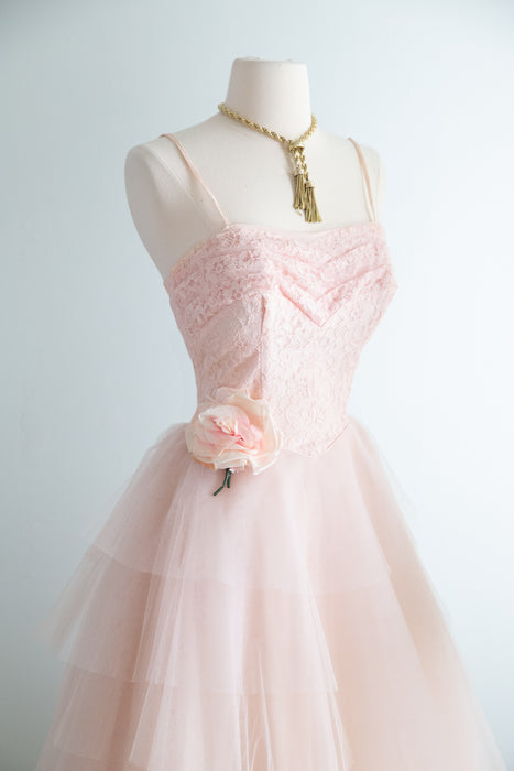 Stunning 1950's Peony Pink Lace & Tulle Formal Gown / XS