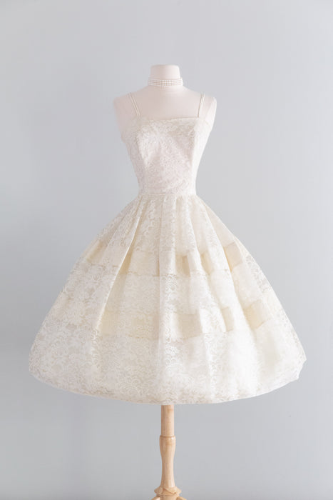 Classic Late 1950's Ivory Lace Cupcake Wedding Dress / S