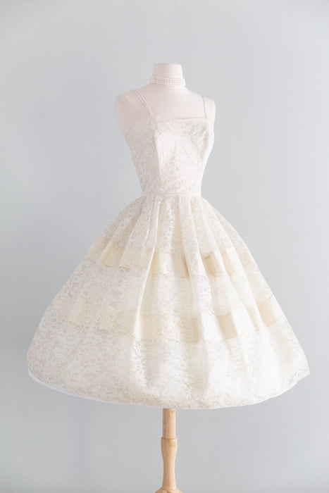 Classic Late 1950's Ivory Lace Cupcake Wedding Dress / S