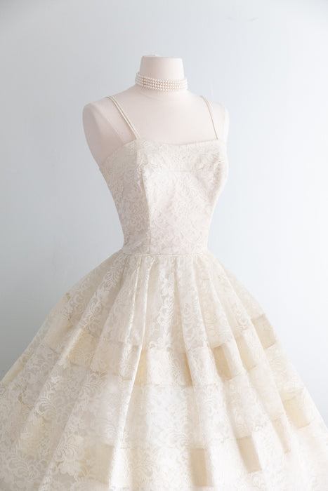 Classic Late 1950's Ivory Lace Cupcake Wedding Dress / S
