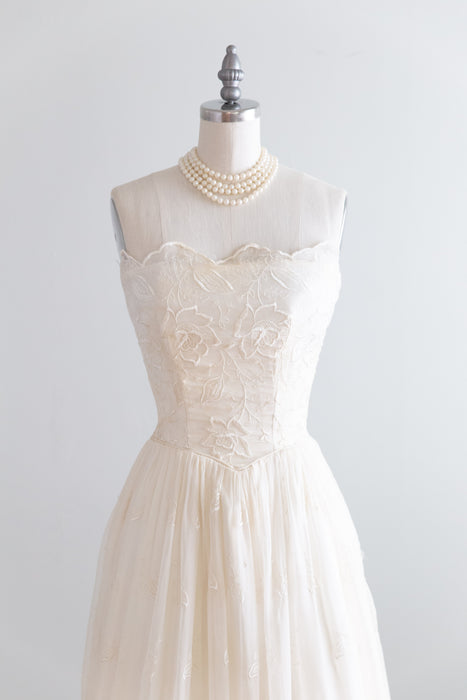 Romantic 1950's Embroidered Wild Rose Chiffon Ivory Wedding Dress / M