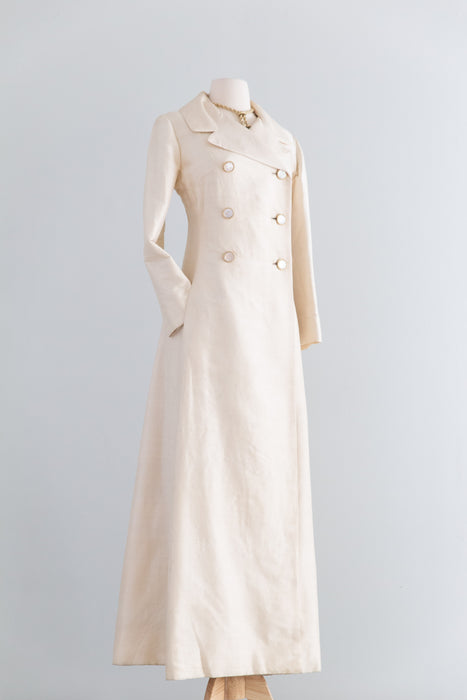 Elegant 1960's Ivory Pearl Shantung Silk Couture Evening Coat / SM