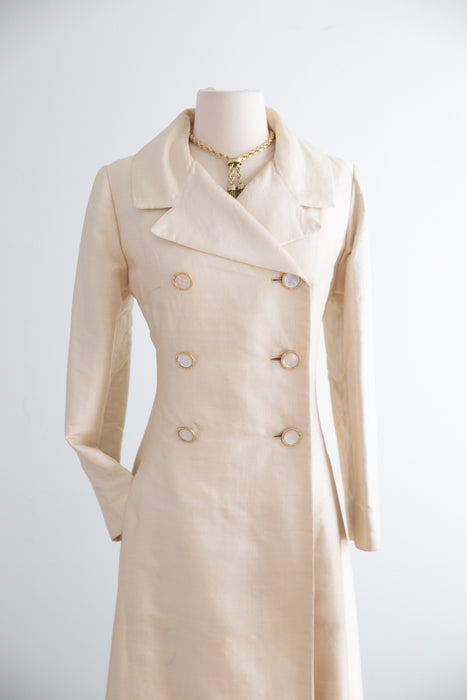 Elegant 1960's Ivory Pearl Shantung Silk Couture Evening Coat / SM
