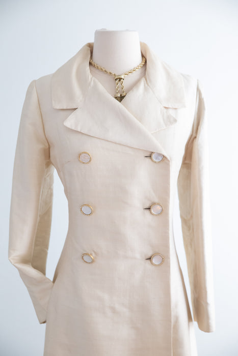 Elegant 1960's Ivory Pearl Shantung Silk Couture Evening Coat / SM
