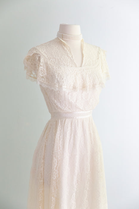 Romantic 1970's Gunne Sax Ivory Lace Bridal Dress / XS