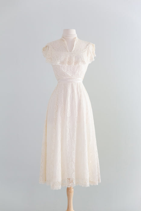 chinese dress ladies Romantic 1970's Gunne Sax Ivory Lace Bridal Dress / XS – Xtabay Vintage